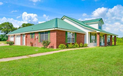 House in Blossom, Texas, United States 1