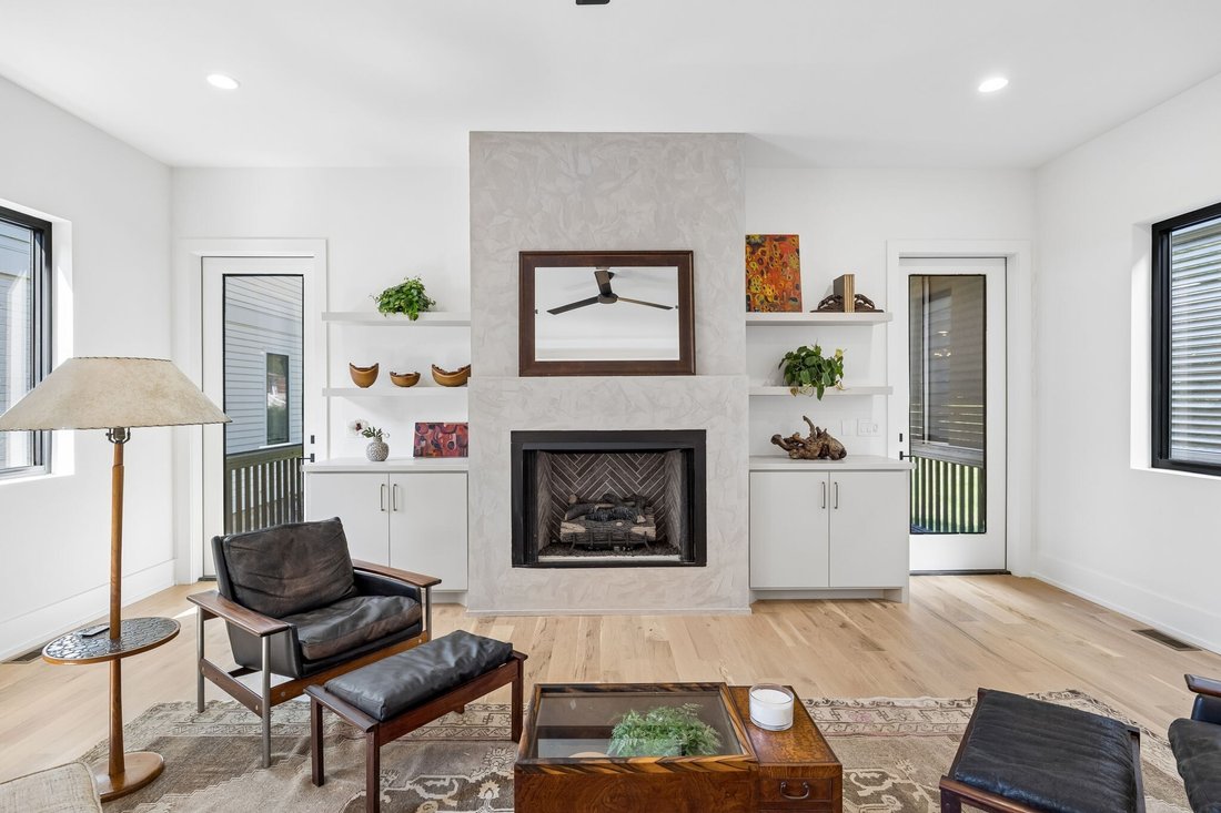 Co Op in Nashville, Tennessee, United States 1 - 18335633