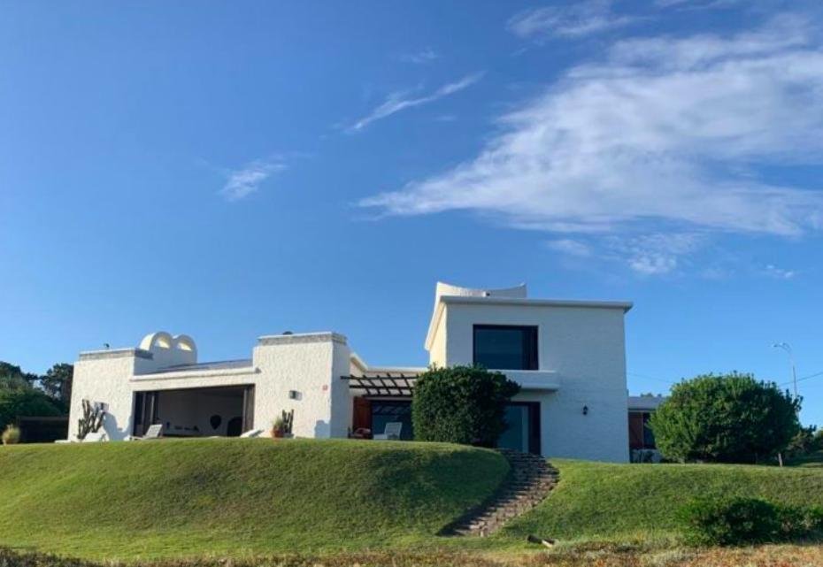 House in Punta Ballena, Maldonado Department, Uruguay 1 - 18348126