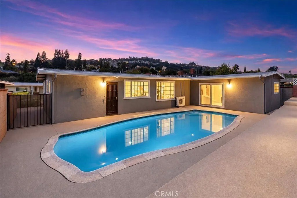 House in Monterey Park, California, United States 4 - 18340403