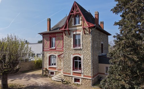 House in Ouest-Sud Ouest, Amboise, France 1