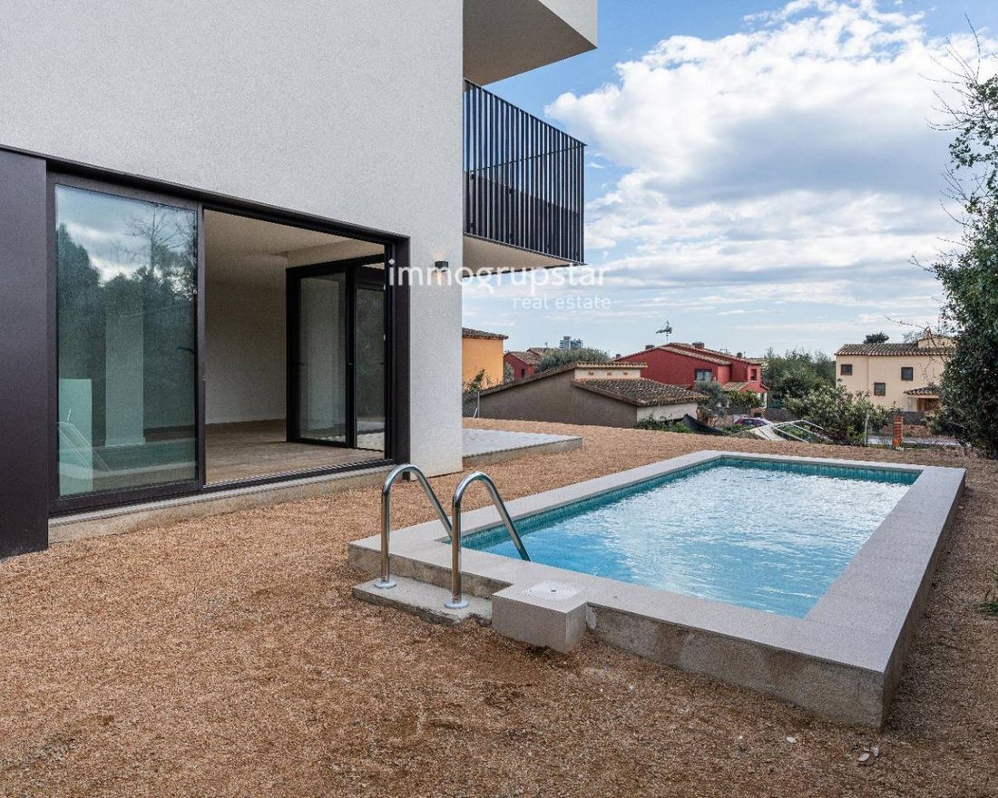 Townhouse in Palamos, Catalonia, Spain 4 - 18335158