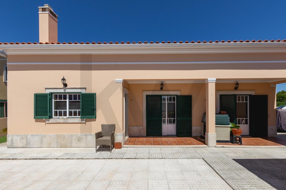 Townhouse in Azeitao (Sao Lourenco e Sao Simao), Setubal, Portugal 5 - 18342467