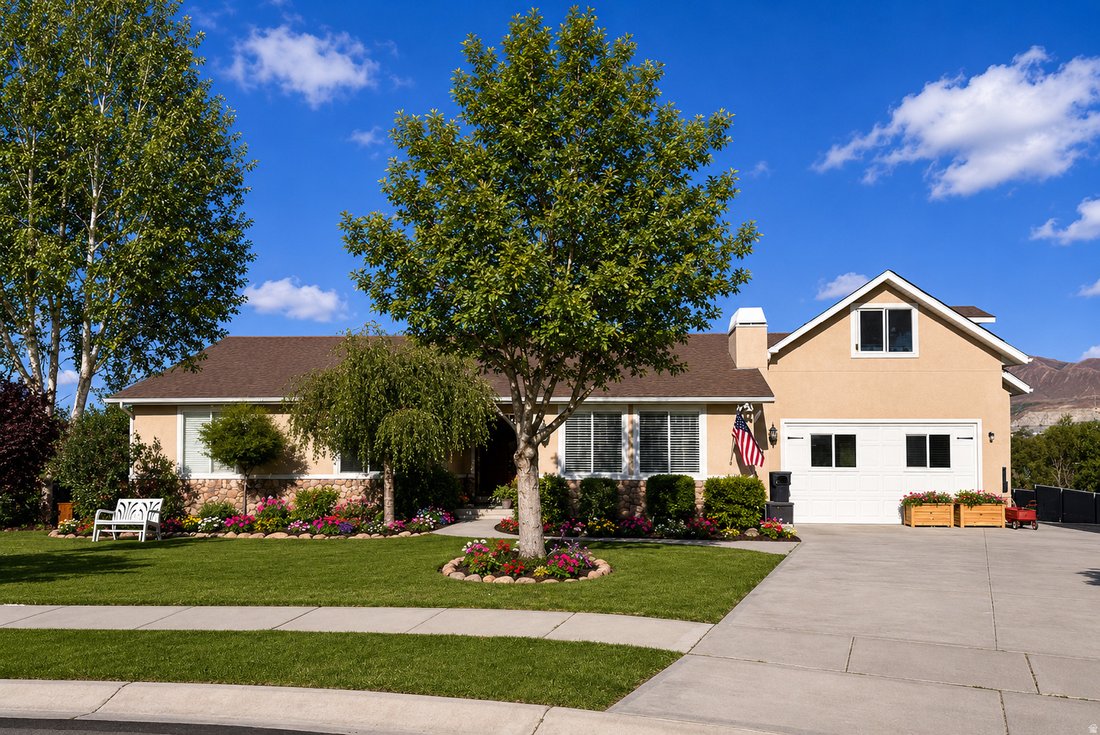 House in Riverton, Utah, United States 1 - 18342344