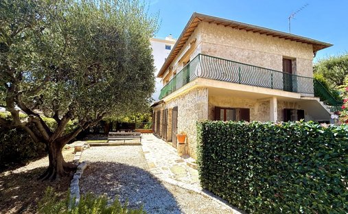 House in Fabron, Nice, France 1