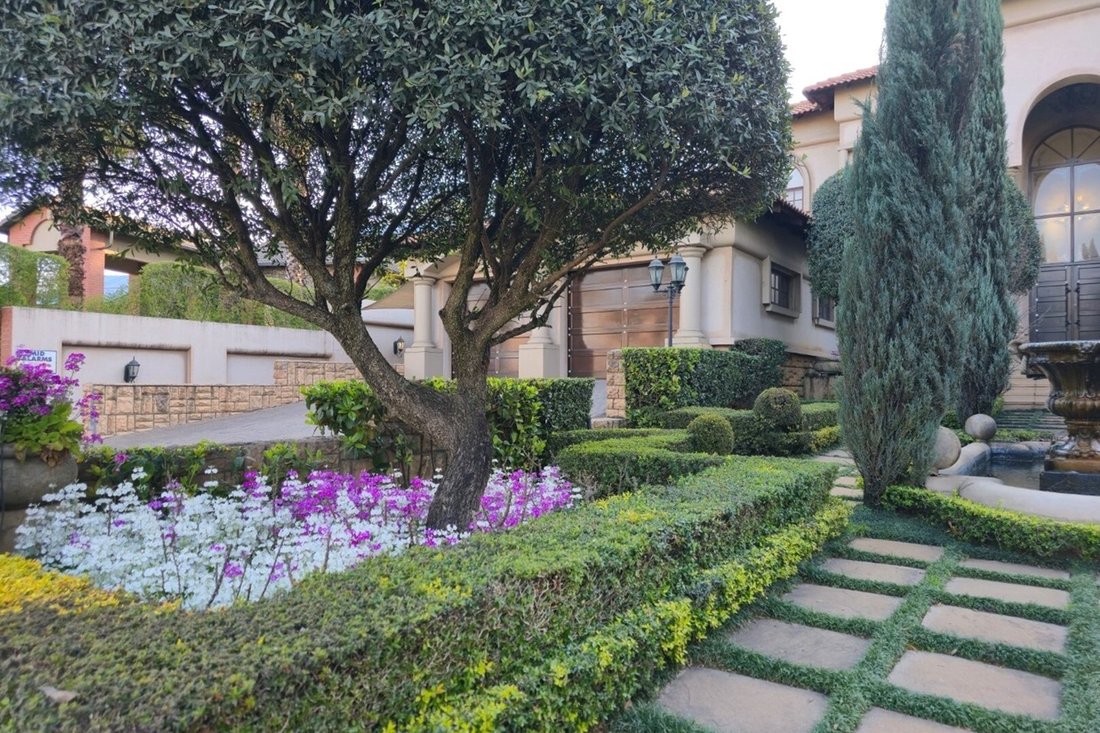 House in Aerorand, Steve Tshwete Local Municipality, South Africa 2 - 18349506