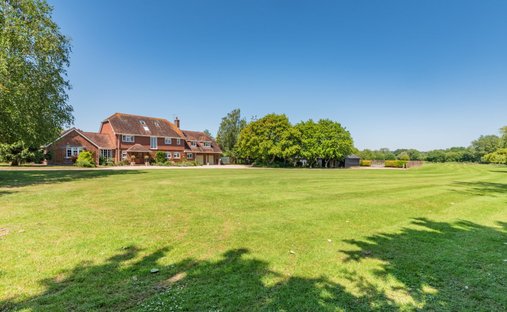 House in Britford, England 1