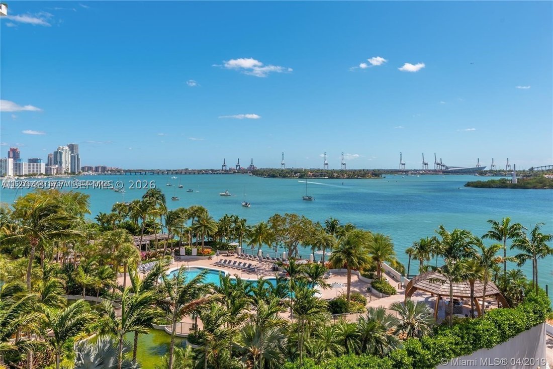 Condo in Miami Beach, Florida, United States 1 - 18345447