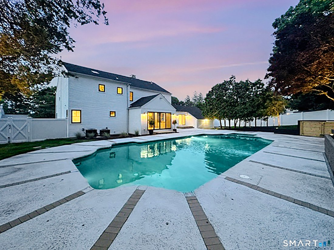 House in Fairfield, Connecticut, United States 2 - 18196010