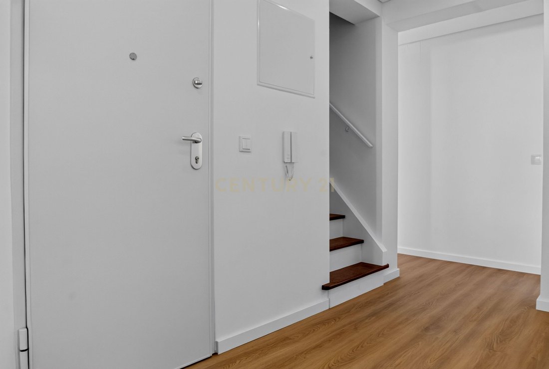 Apartment in Belas, Lisbon, Portugal 5 - 18344443