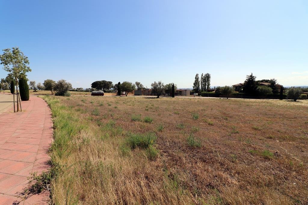 Land in Peralada, Catalonia, Spain 1 - 18335206