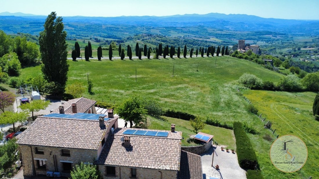 Country House in Historic Center, Perugia, Italy 1 - 18341366