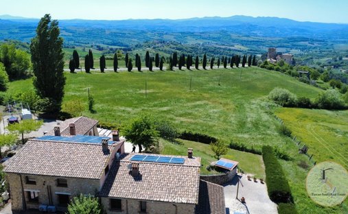 Country House in Historic Center, Perugia, Italy 1