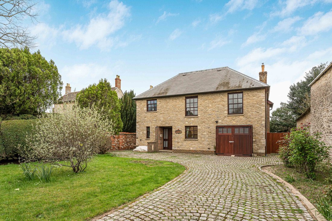 House in Kidlington, England 1 - 18334972