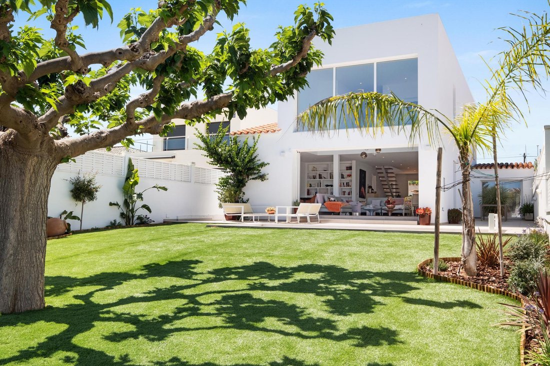 Villa in Empuriabrava, Catalonia, Spain 2 - 18335747