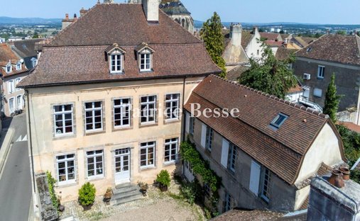 House in Centre Ville, Autun, France 1