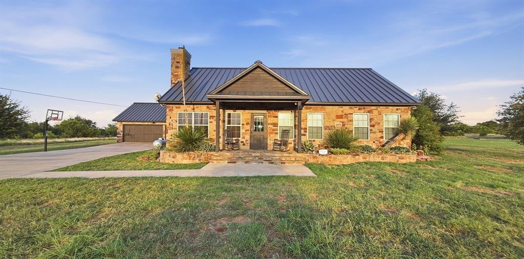 House in Graford, Texas, United States 3 - 18340718