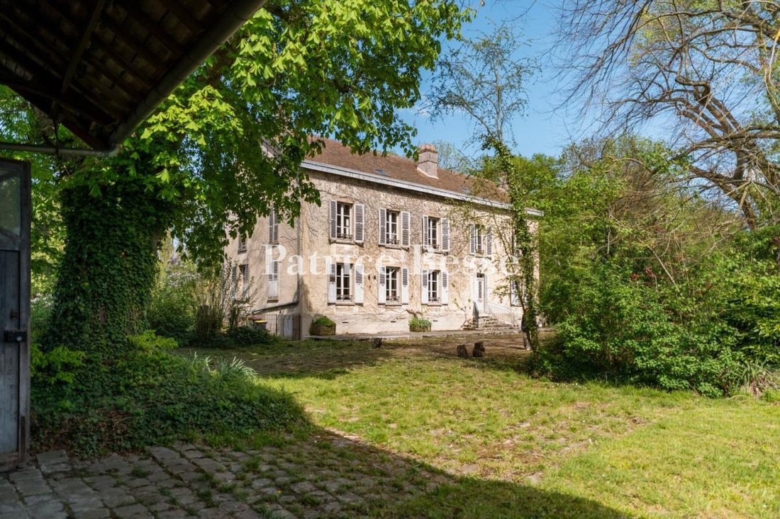 House in Rozay-en-Brie, Ile-de-France, France 1 - 18340472