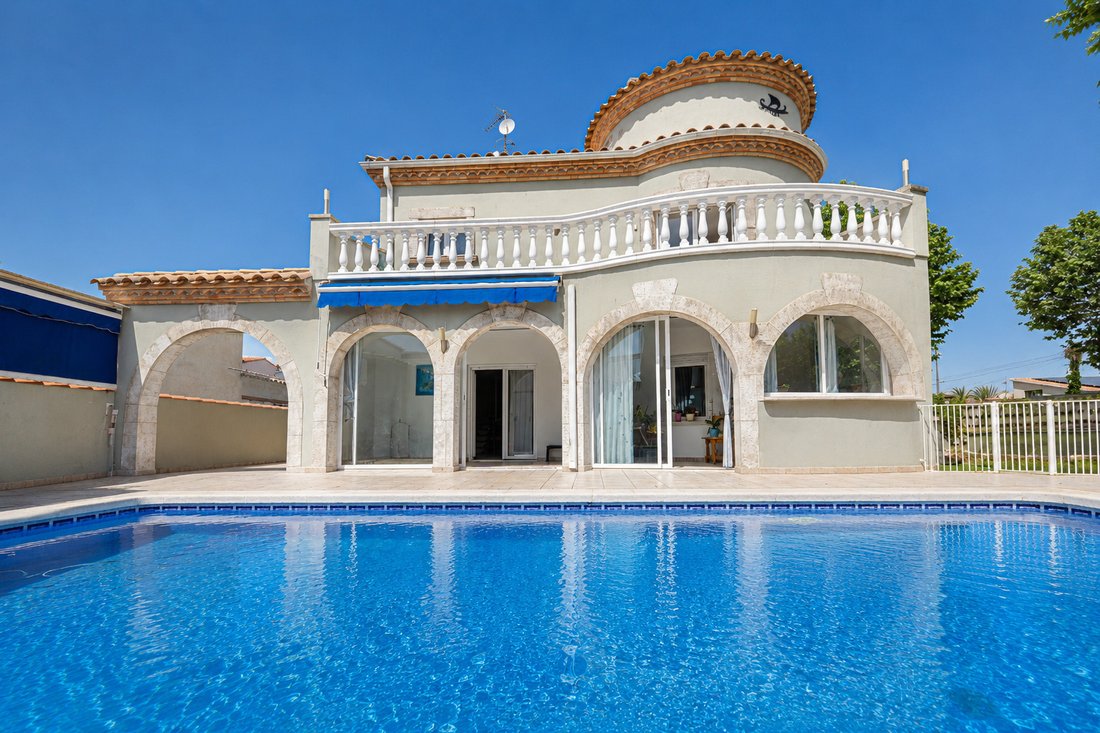 House in Empuriabrava, Catalonia, Spain 3 - 18337269