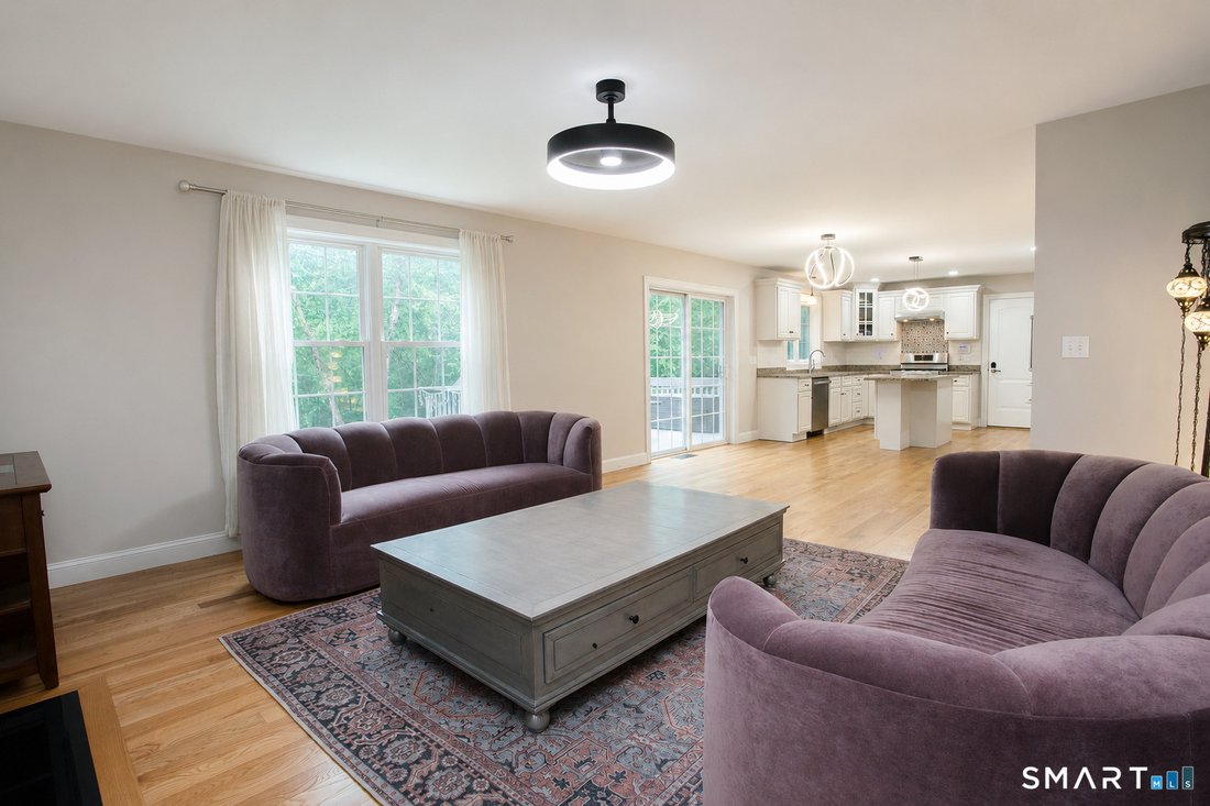 House in Simsbury, Connecticut, United States 4 - 18296892