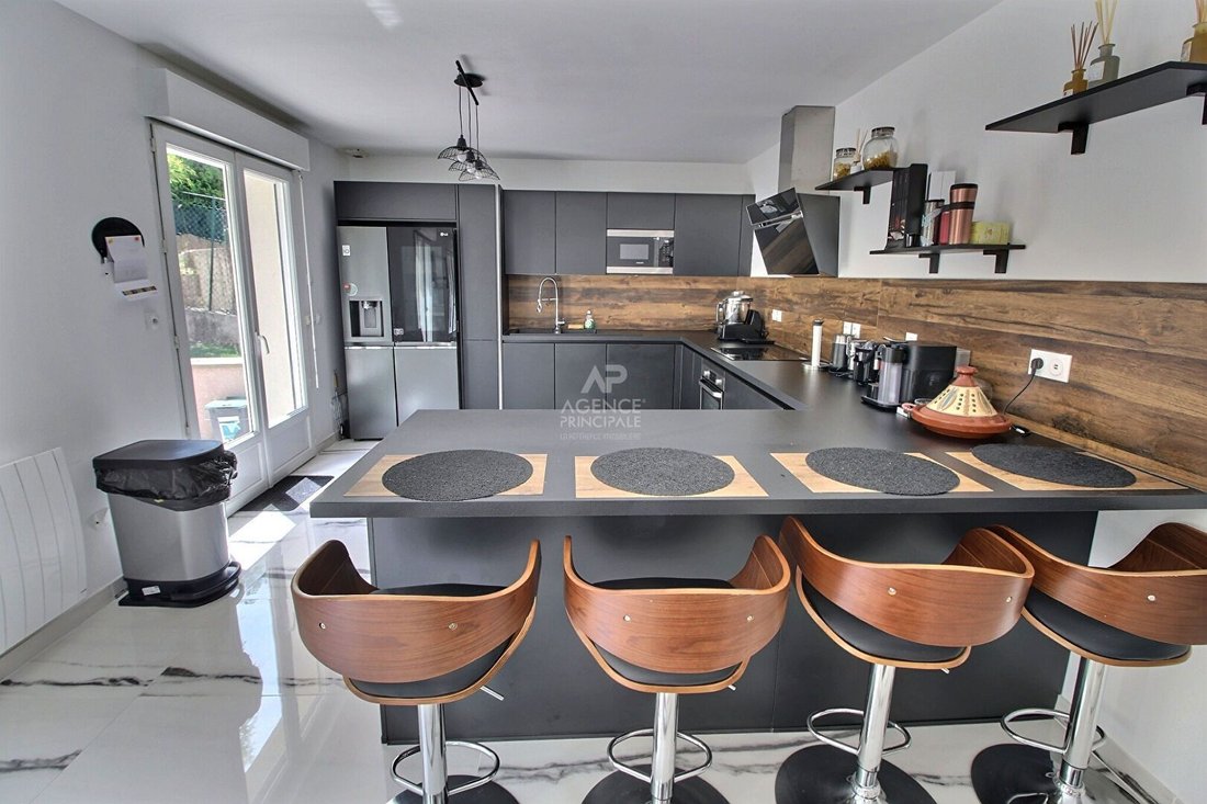 House in Vaux-sur-Seine, Ile-de-France, France 4 - 18336019