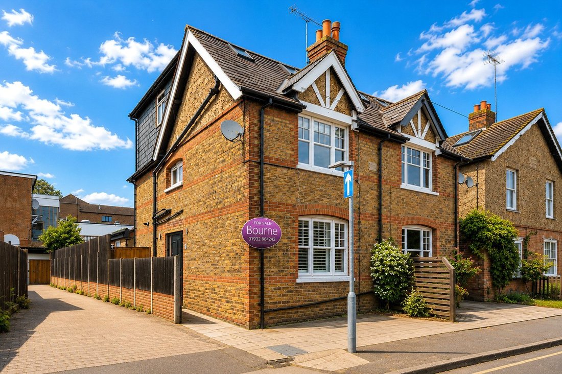 House in Fairmile, Elmbridge, England 1 - 18084788