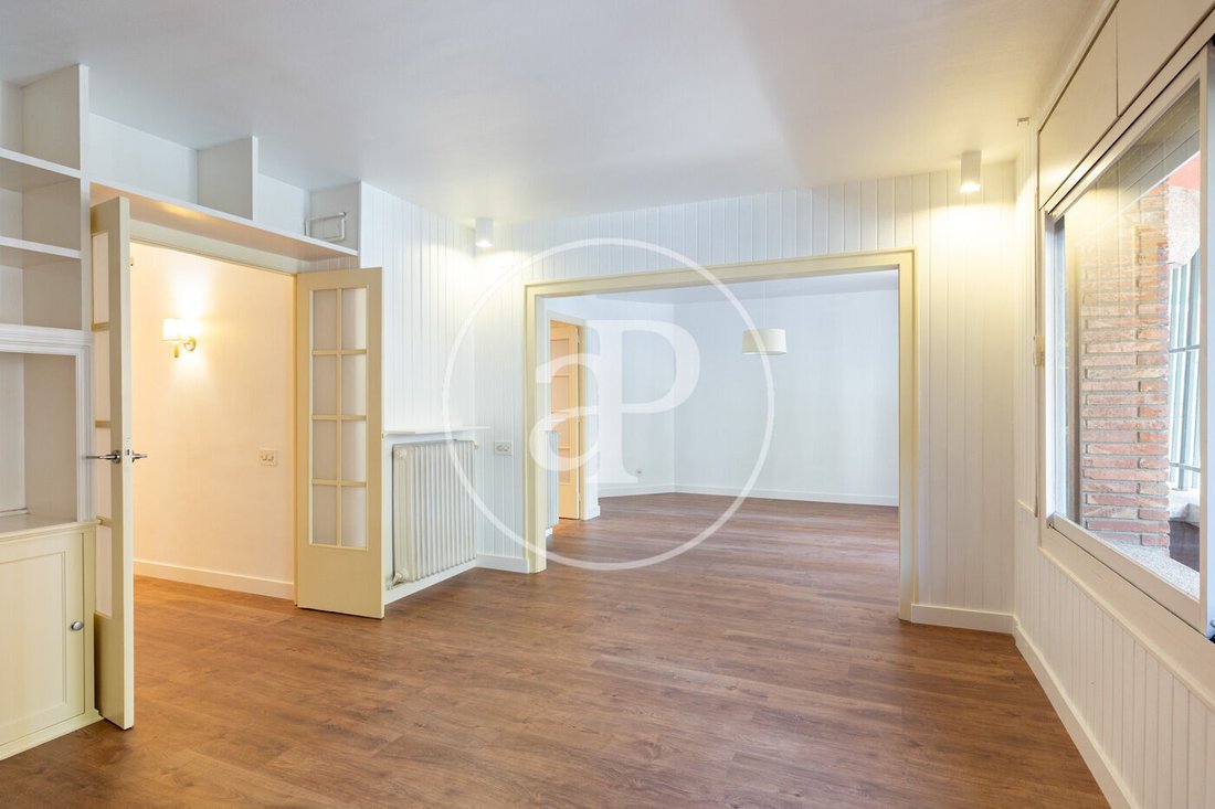 Apartment in Sarrià-Sant Gervasi, Barcelona, Spain 3 - 18342706