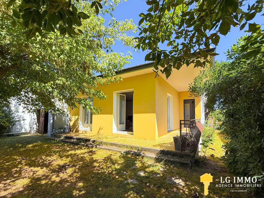 House in Saint-Georges-de-Didonne, Nouvelle-Aquitaine, France 1 - 18336172