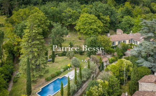 House in Paillet, Nouvelle-Aquitaine, France 1