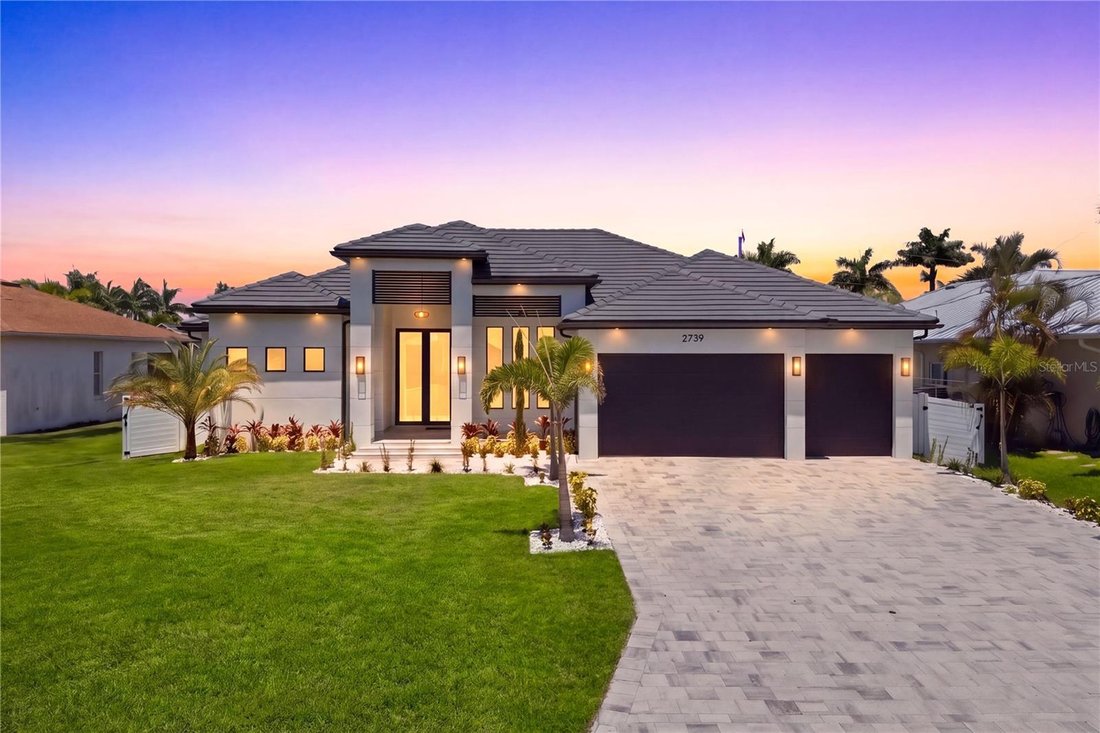 House in Cape Coral, Florida, United States 5 - 18345382