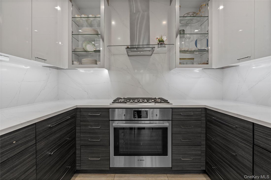 Condo in New York, New York, United States 4 - 18335001