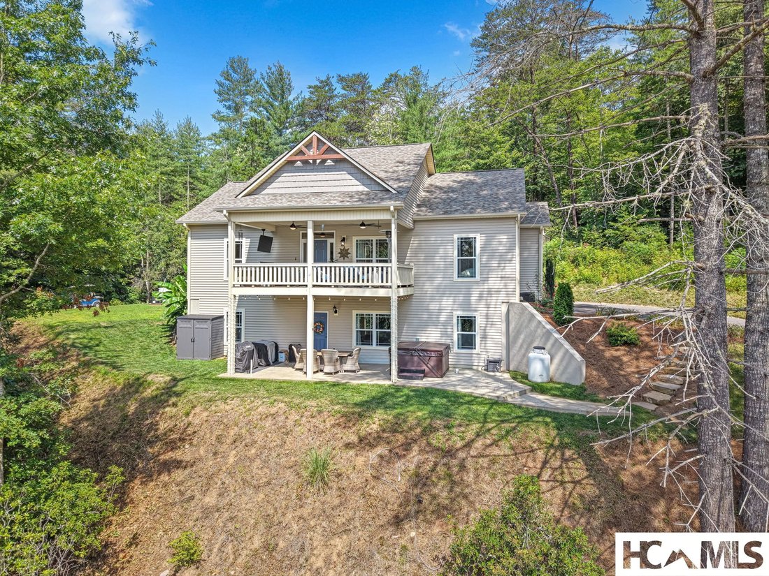 House in Franklin, North Carolina, United States 4 - 18342217