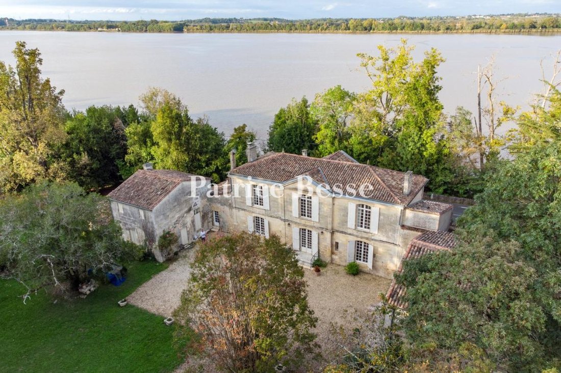 House in Hôtel de Ville-Quinconce-Saint Seurin-Fondaudège, Bordeaux, France 1 - 18340983