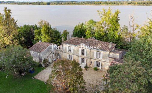 House in Hôtel de Ville-Quinconce-Saint Seurin-Fondaudège, Bordeaux, France 1