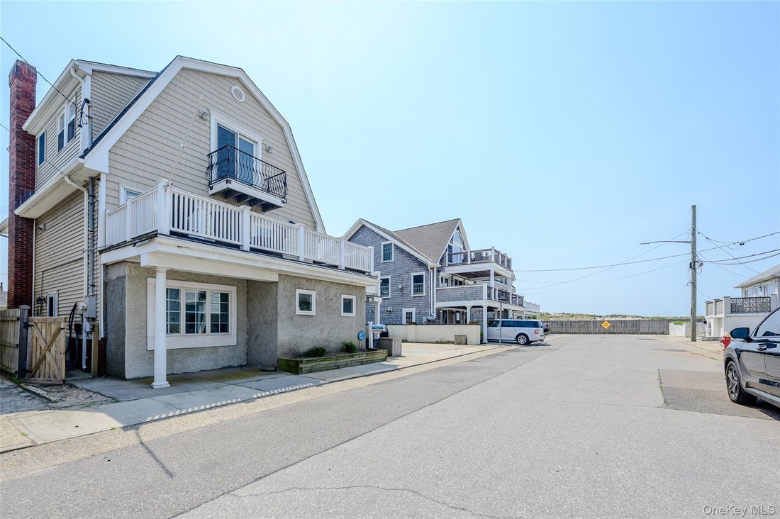 House in Long Beach, New York, United States 1 - 18349674