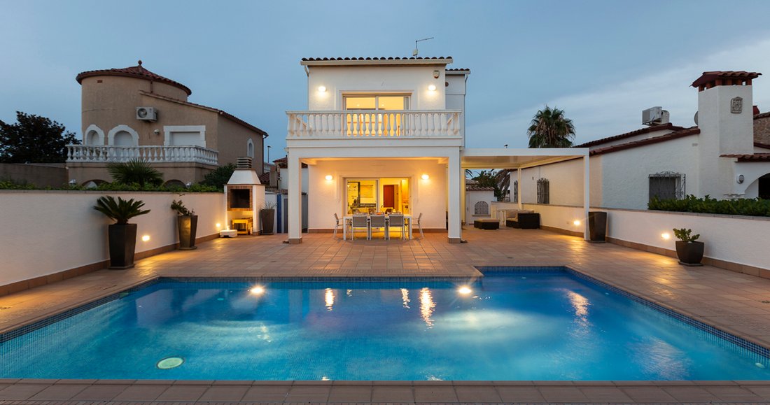 Villa à Empuriabrava, Catalogne, Espagne 2 - 18336734