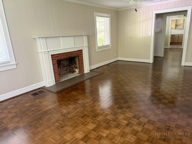 House in West Jefferson, North Carolina, United States 4 - 18321512