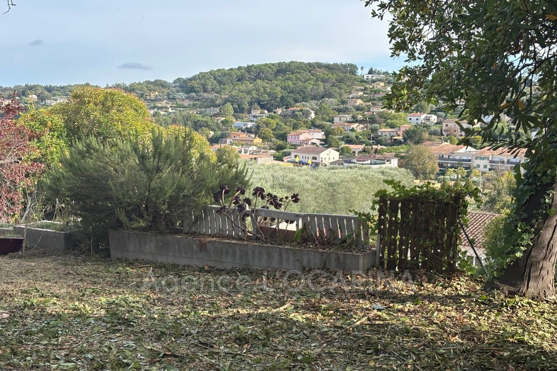 Villa in Grasse, Provence-Alpes-Côte d'Azur, France 2 - 17837057