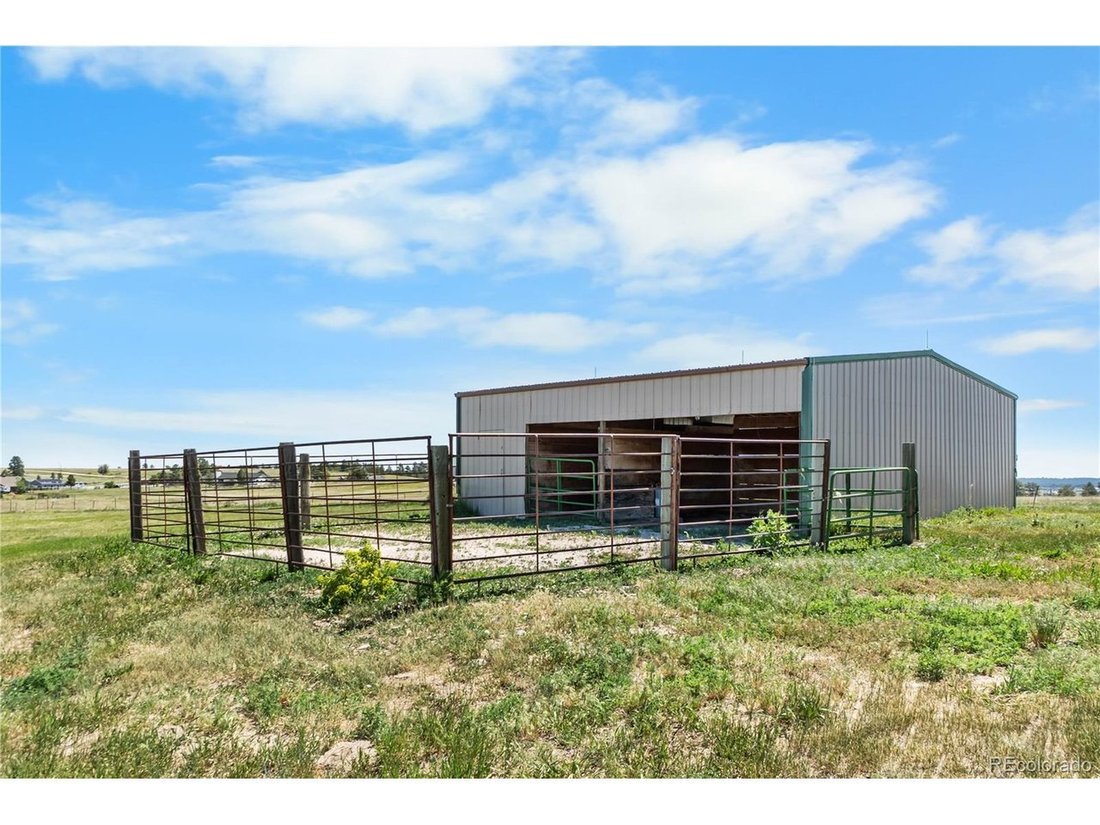 Farm Ranch in Elizabeth, Colorado, United States 5 - 18260863