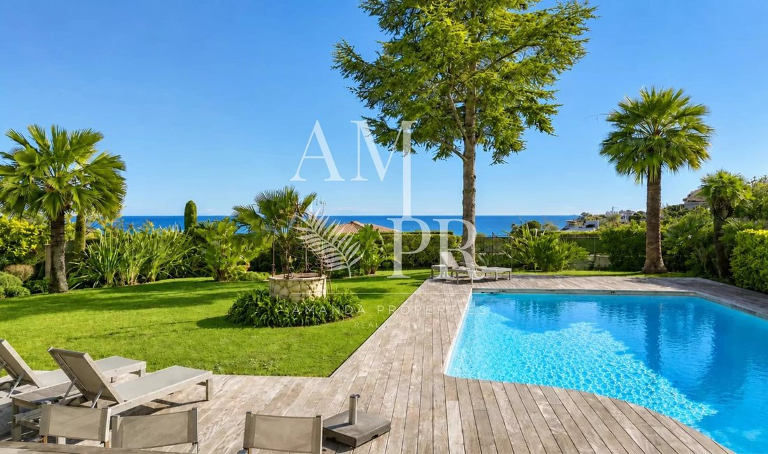 Villa in Cannes, Provence-Alpes-Côte d'Azur, France 2 - 11492253
