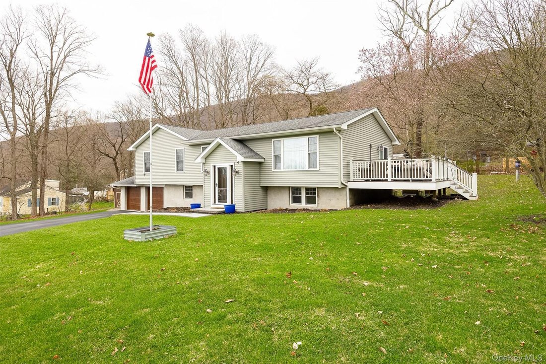 House in Beacon, New York, United States 3 - 18285879