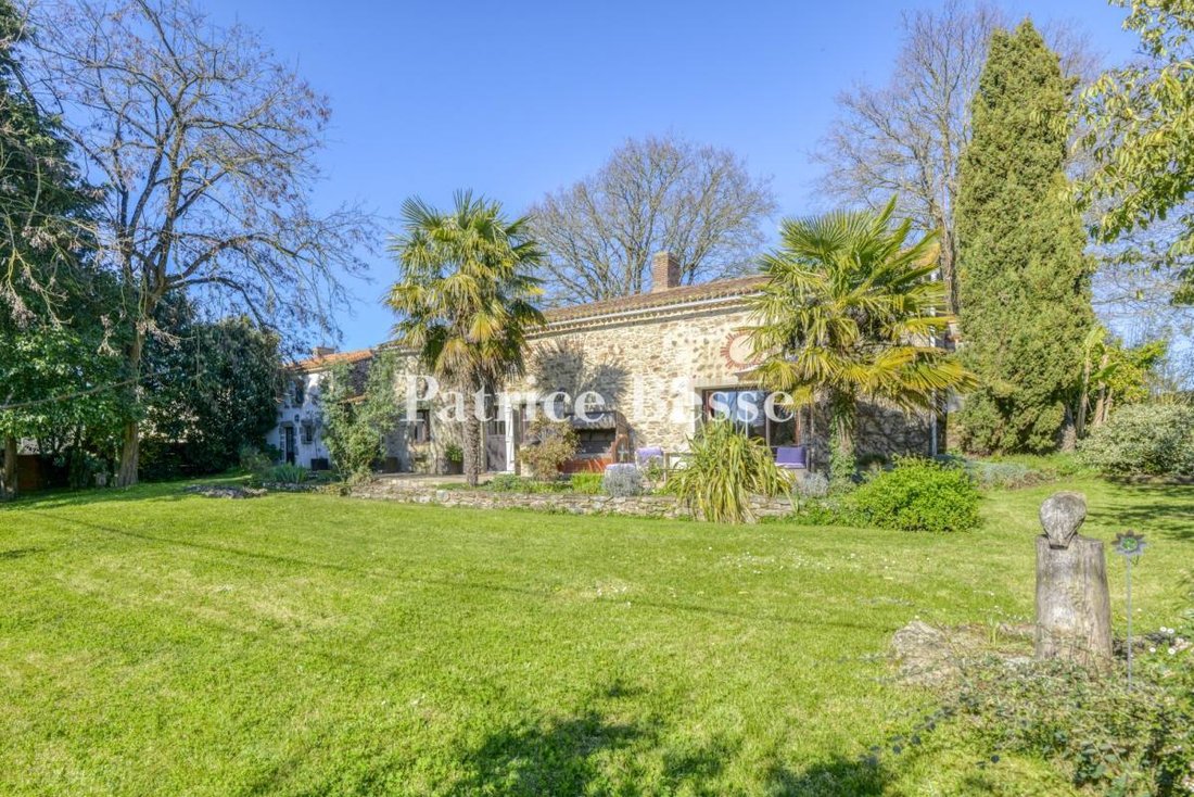 Farm Ranch in Centre, Challans, France 1 - 18340728