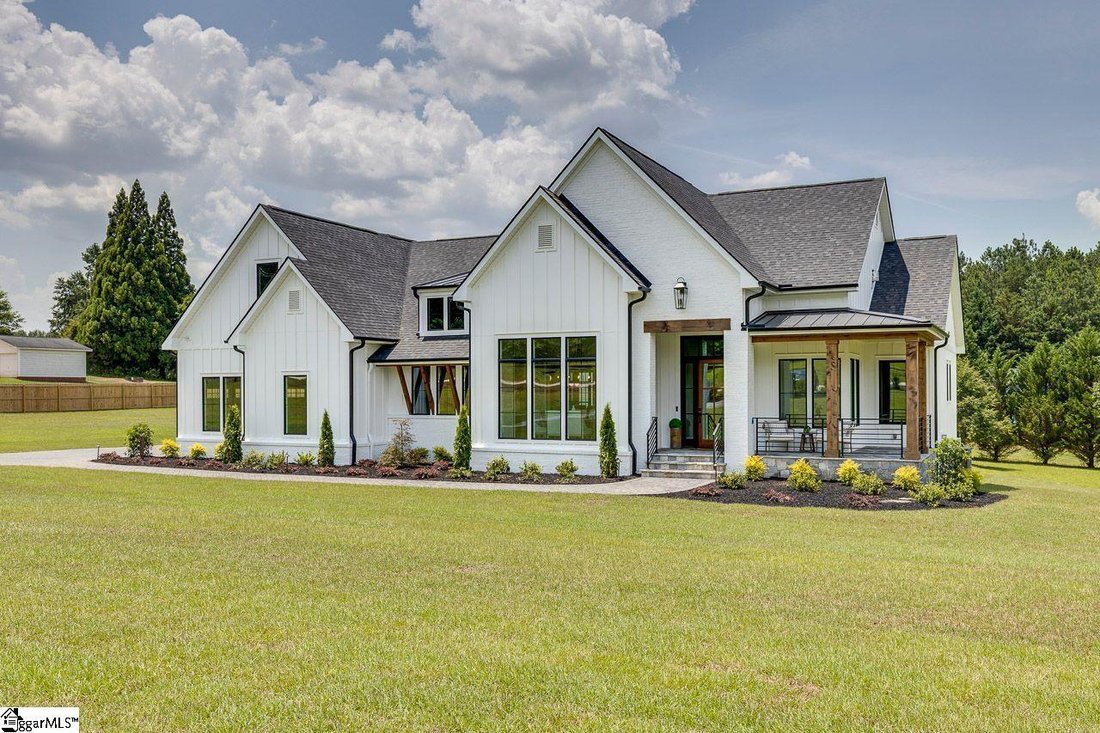 House in Travelers Rest, South Carolina, United States 2 - 18339718