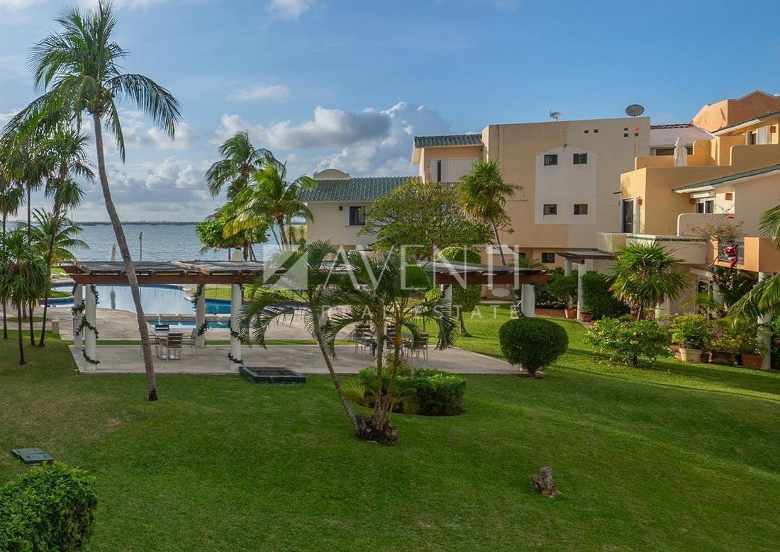 Villa in Cancún, Quintana Roo, Mexico 1 - 18337107
