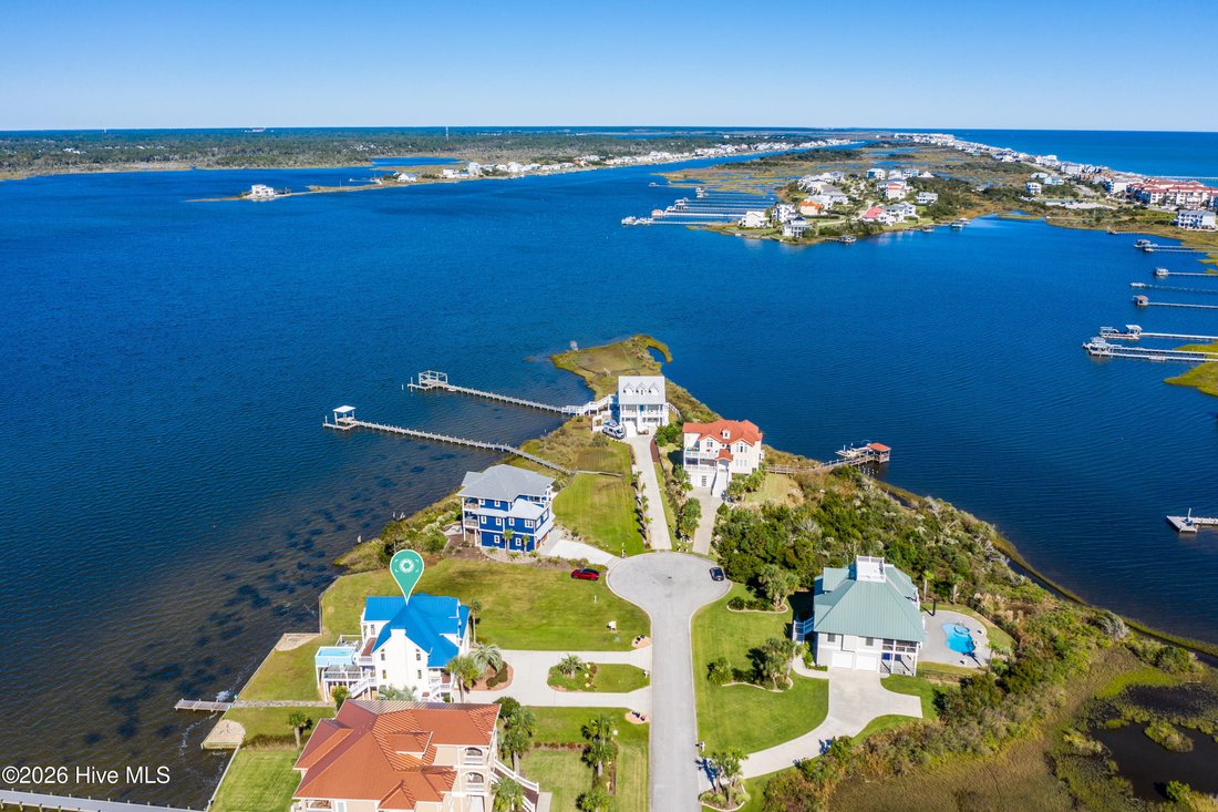 House in North Topsail Beach, North Carolina, United States 3 - 18339934