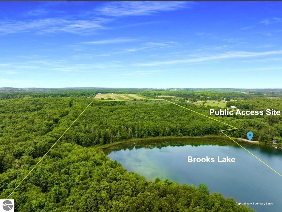 Land in Empire, Michigan, United States 4 - 18343044
