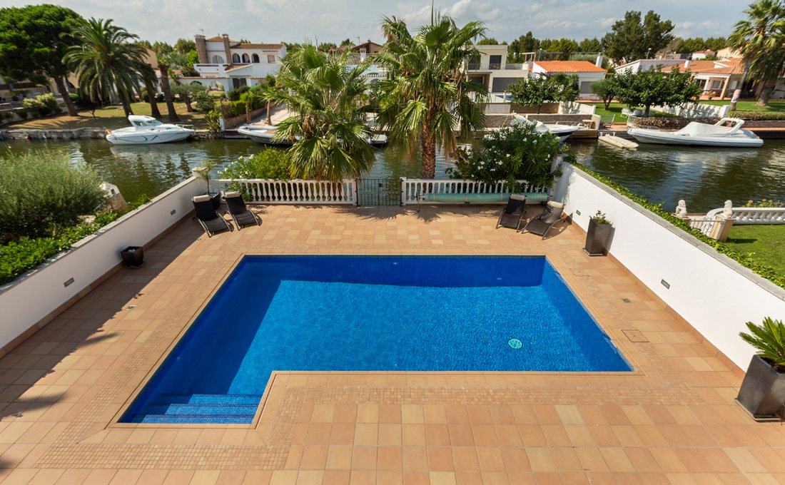 Villa à Empuriabrava, Catalogne, Espagne 5 - 18336734