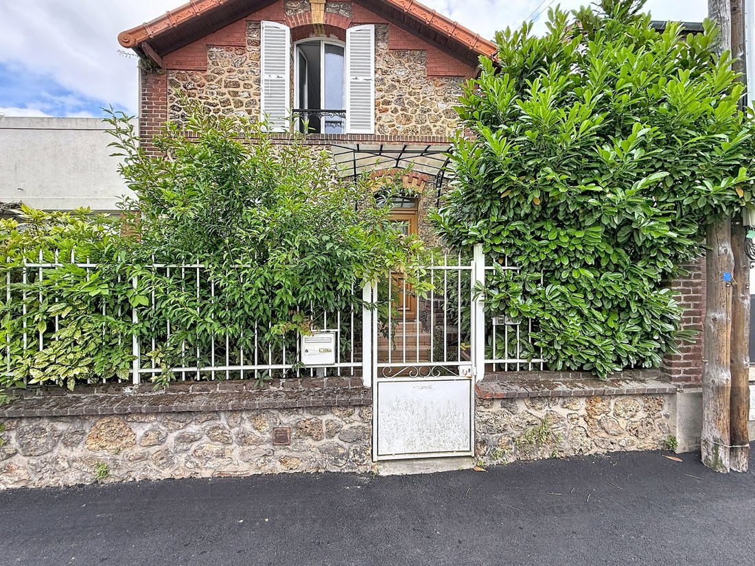 House in Plateau-Grèves-Europe-Gare du Stade-Fossés Jean, Colombes, France 2 - 18344134