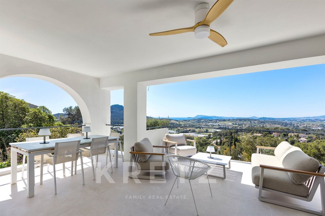 Villa in Carqueiranne, Provence-Alpes-Côte d'Azur, France 1 - 18340969