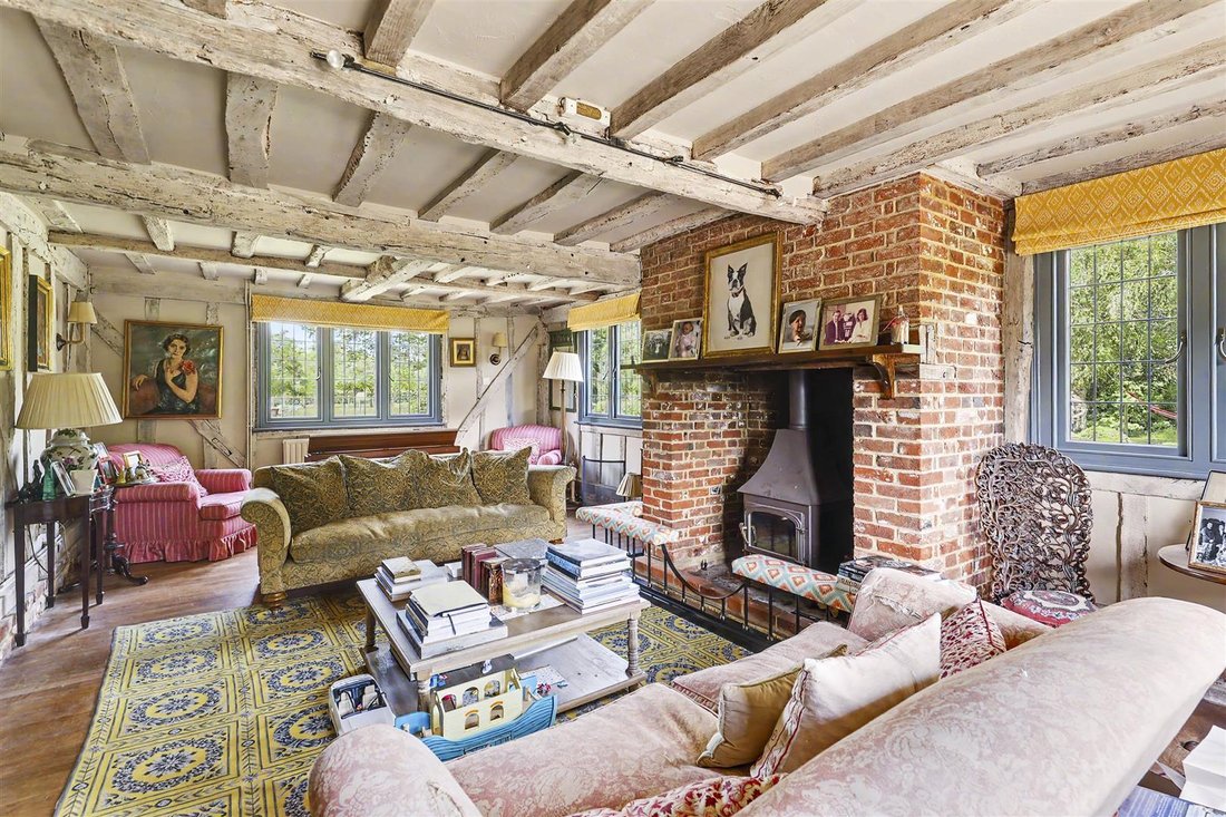 House in Saffron Walden, England 3 - 18339873